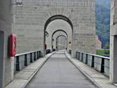 csm_Durchgang_am_Kraftwerk_cb7e25f355